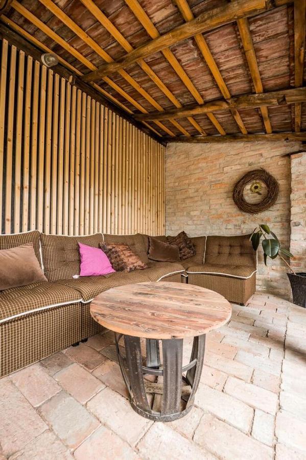 Apartman Ve Dvore Ratiskovice エクステリア 写真